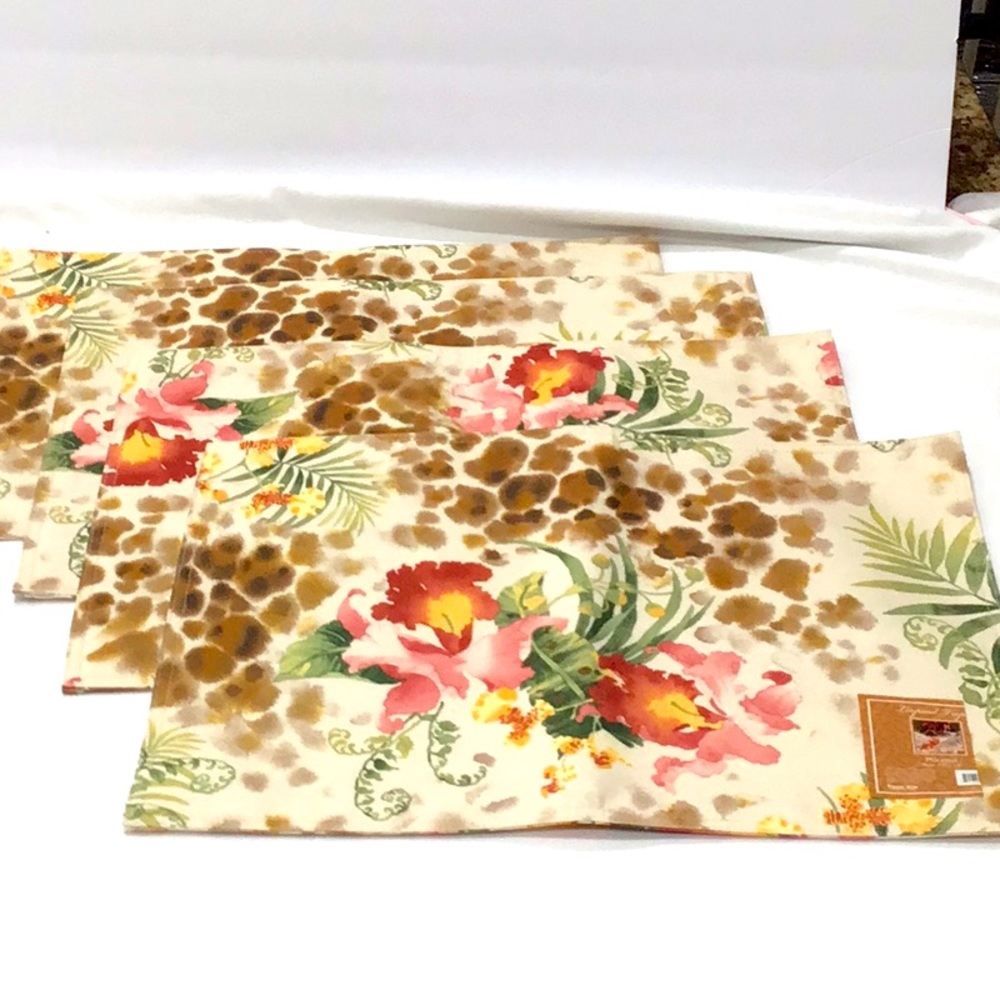 Set of 4 Leopard Orchid spillproof placemats, excellent condition